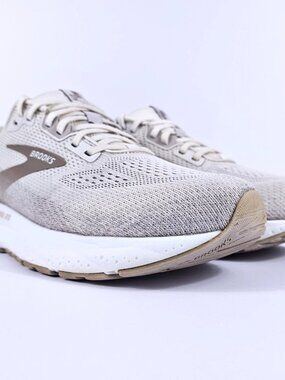Brooks Ariel GTS 24 Womens 9.5 Stability Cushion Road Running Shoes White